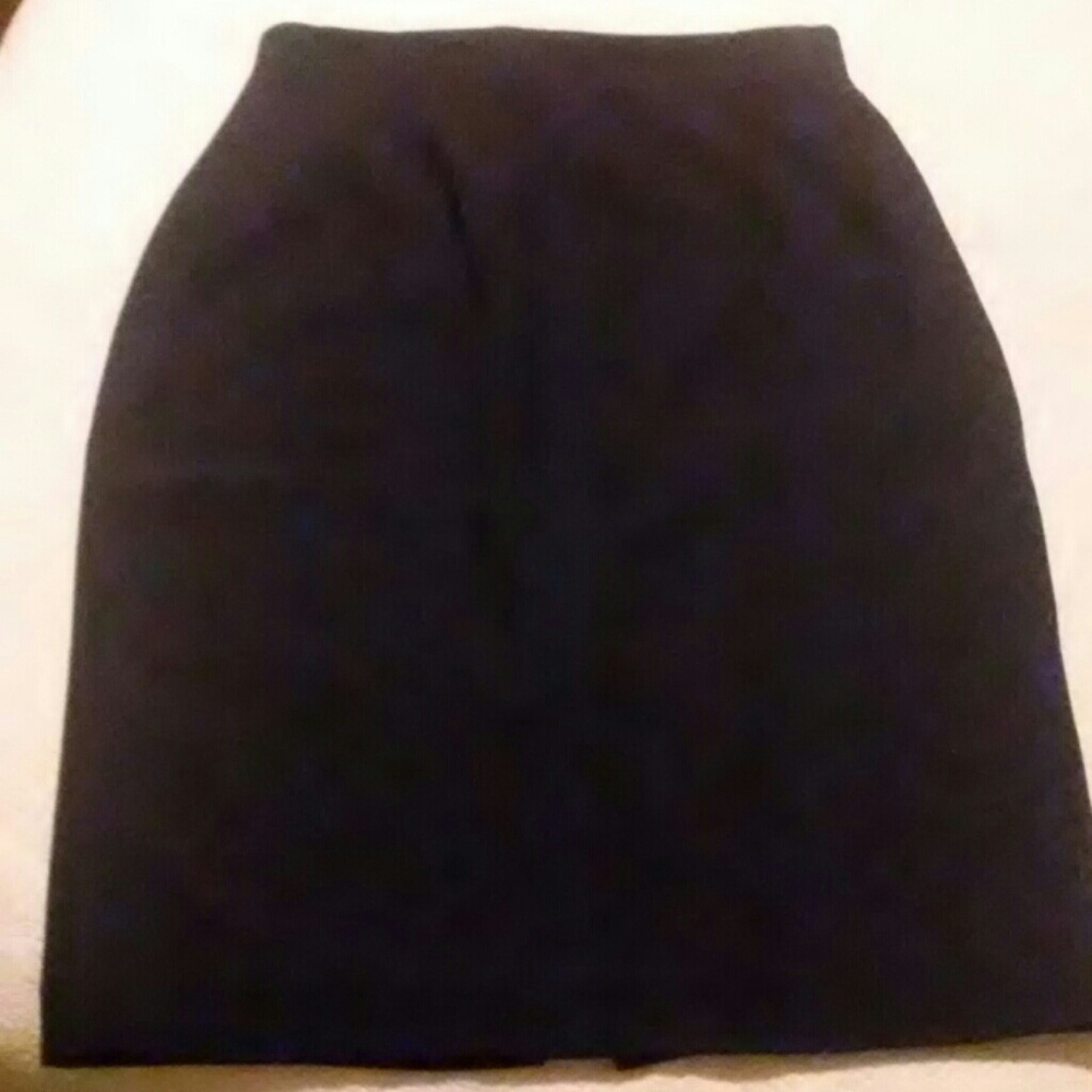Black skirt